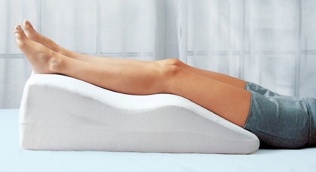 rest for legs with varicose veins